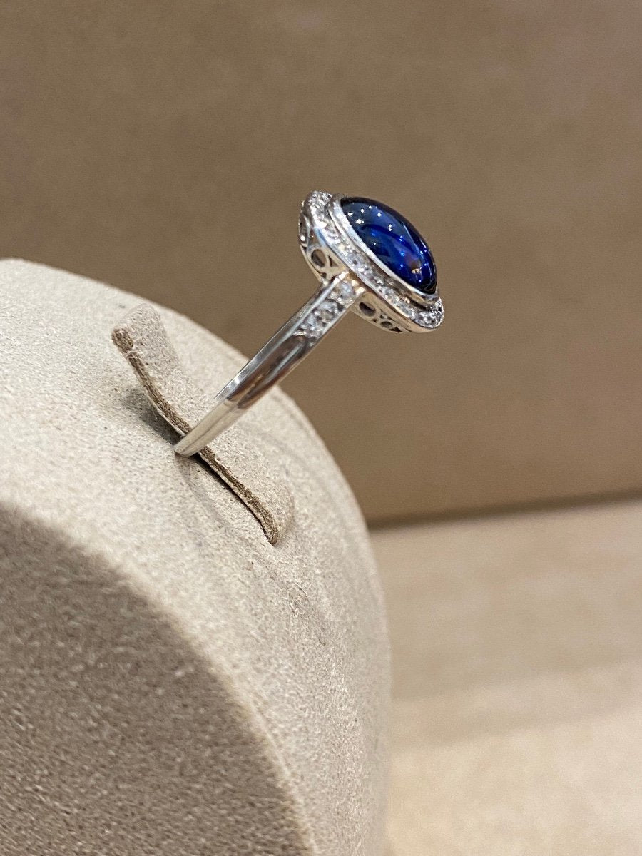 Bague Art Déco Saphir En Cabochon Et Diamants