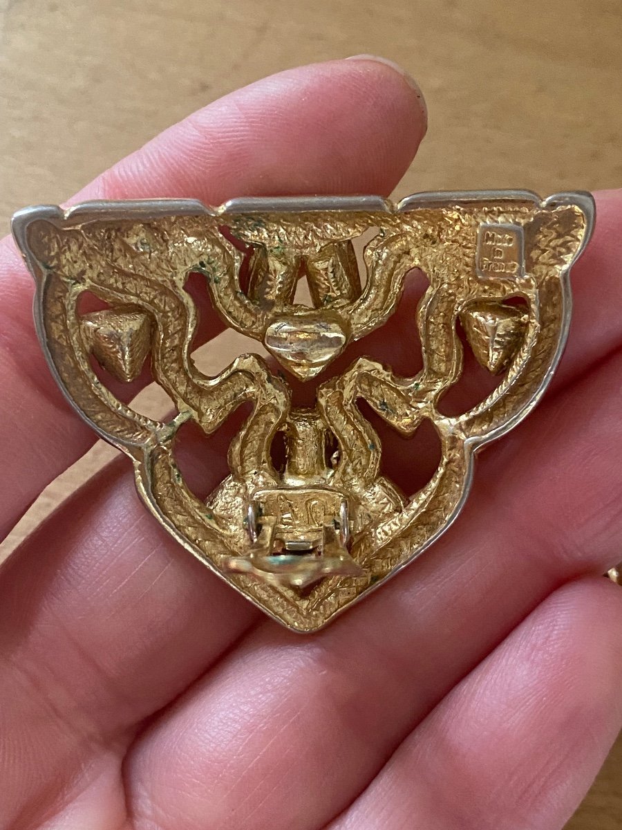 Yves Saint Laurent, Rares boucles d'oreilles "ottomanes"