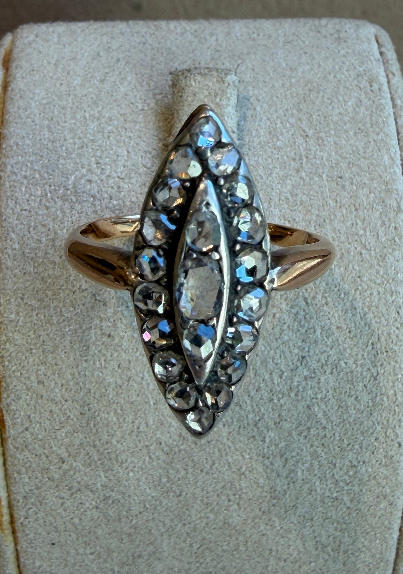 BAGUE MARQUISE DIAMANTS XIXE S.