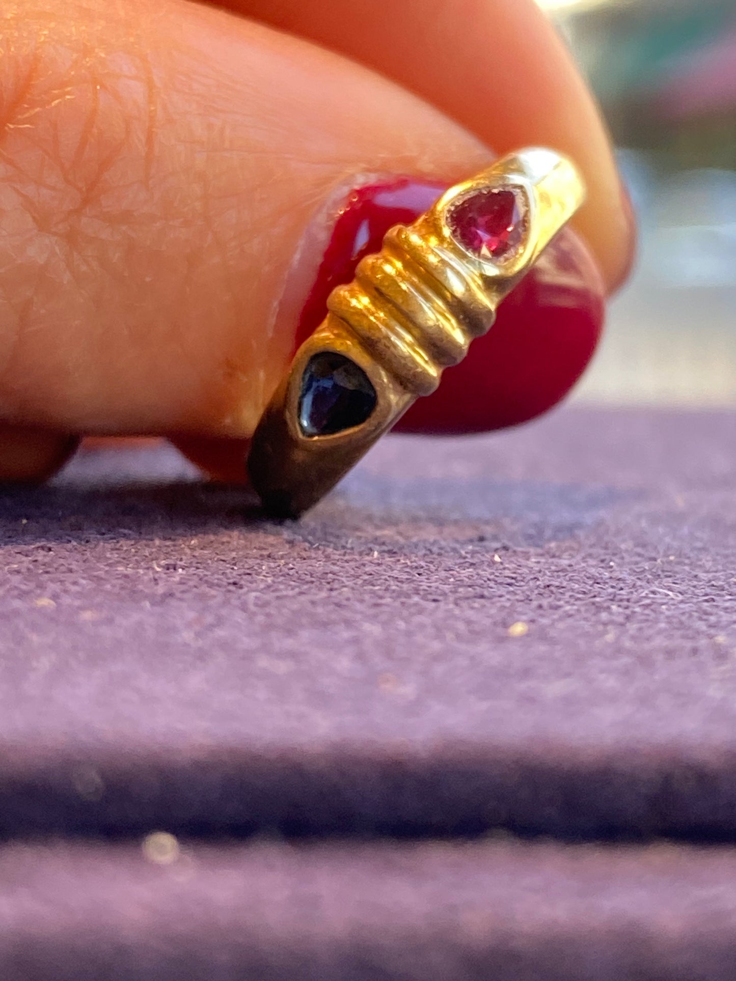 BAGUE JARRETIERE OR, SAPHIR & RUBIS