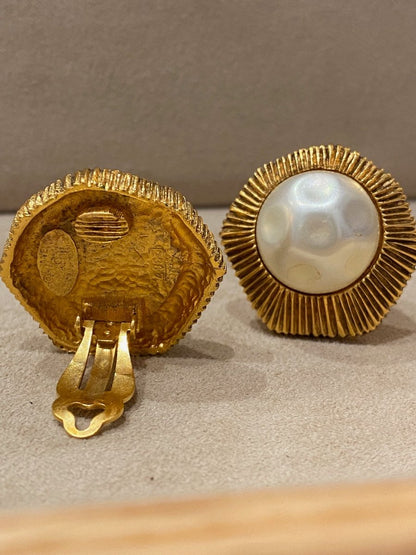 Chanel, Boucle d'oreilles Vintage