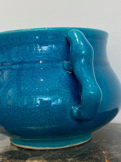 Pol Chambost (1906-1983), Coupe Aux Anses Animalières En émaux Craquelés Bleus Chinois