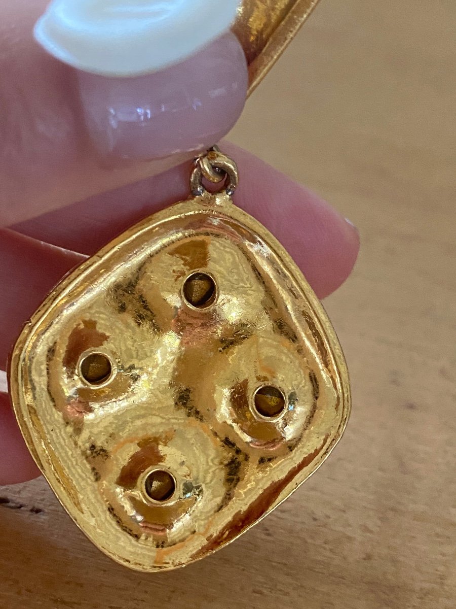 Chanel, Rare boucles d'oreilles pendantes & cristaux Swarovski