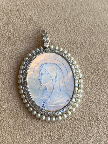 Jener, Médaille De La Vierge Dans Un Entourage De Diamants