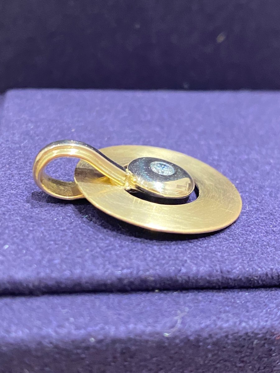 Janine Renard, Modernist two-tone gold and diamond disc pendant
