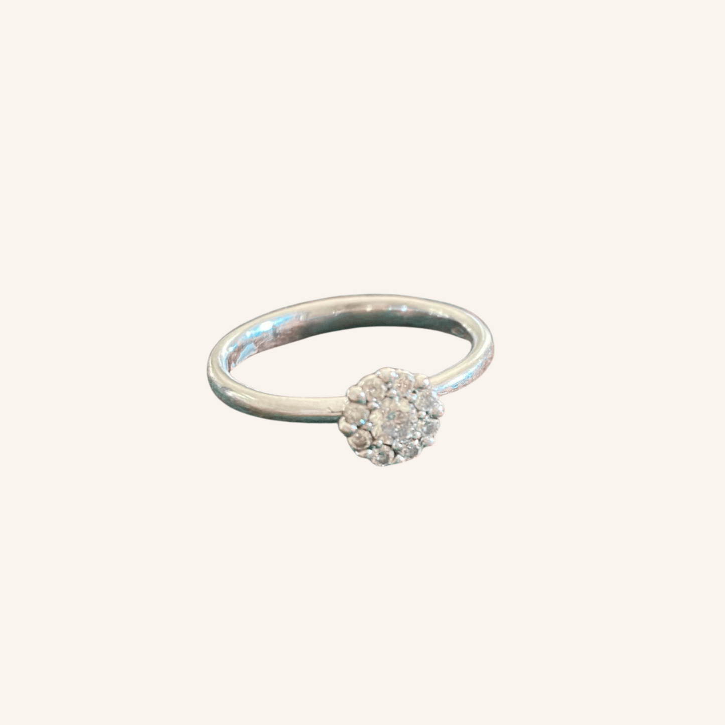 White Gold Daisy Diamond Ring