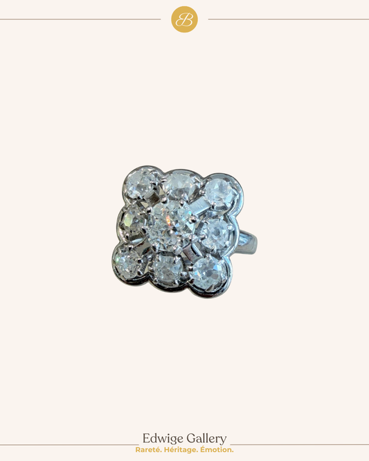 MAUBOUSSIN, BAGUE PLATINE & DIAMANTS