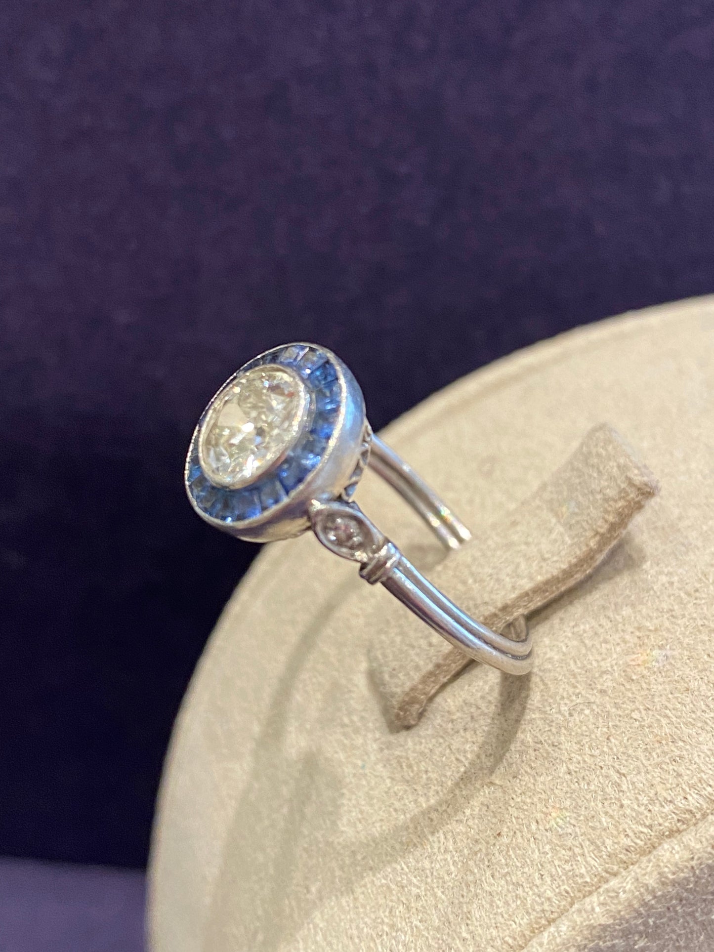 Bague Art Déco Diamant & Saphirs