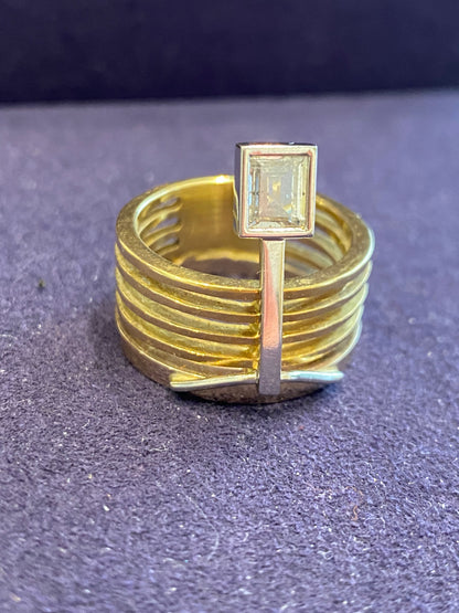 Janine Renard (1947), Modernist Gold & Diamond Tiara Ring