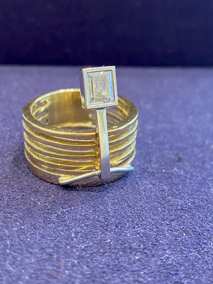 Janine Renard (1947), Modernist Gold & Diamond Tiara Ring