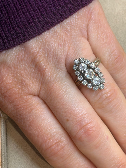 BAGUE MARQUISE DIAMANTS