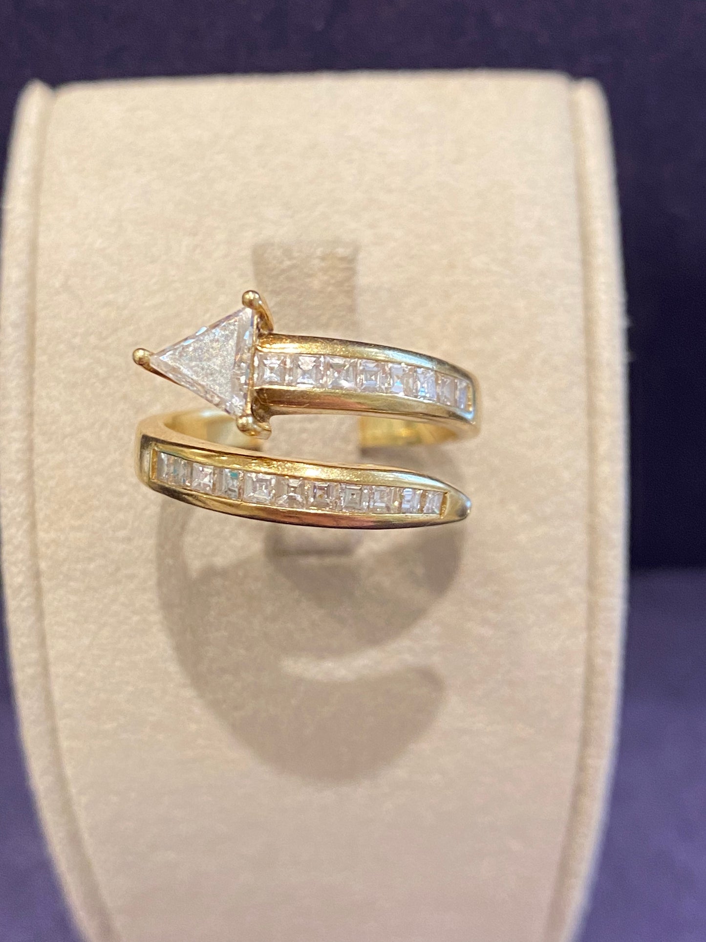 Bague Serpent Stylisé En Or & Diamant