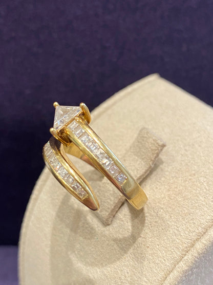 Bague Serpent Stylisé En Or & Diamant