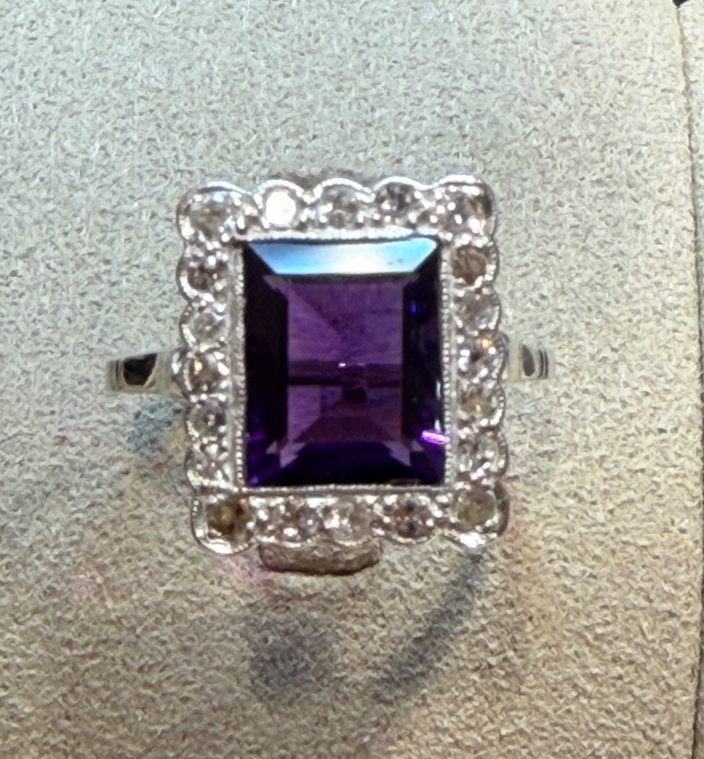 BAGUE ANCIENNE AMETHYSTE & DIAMANTS