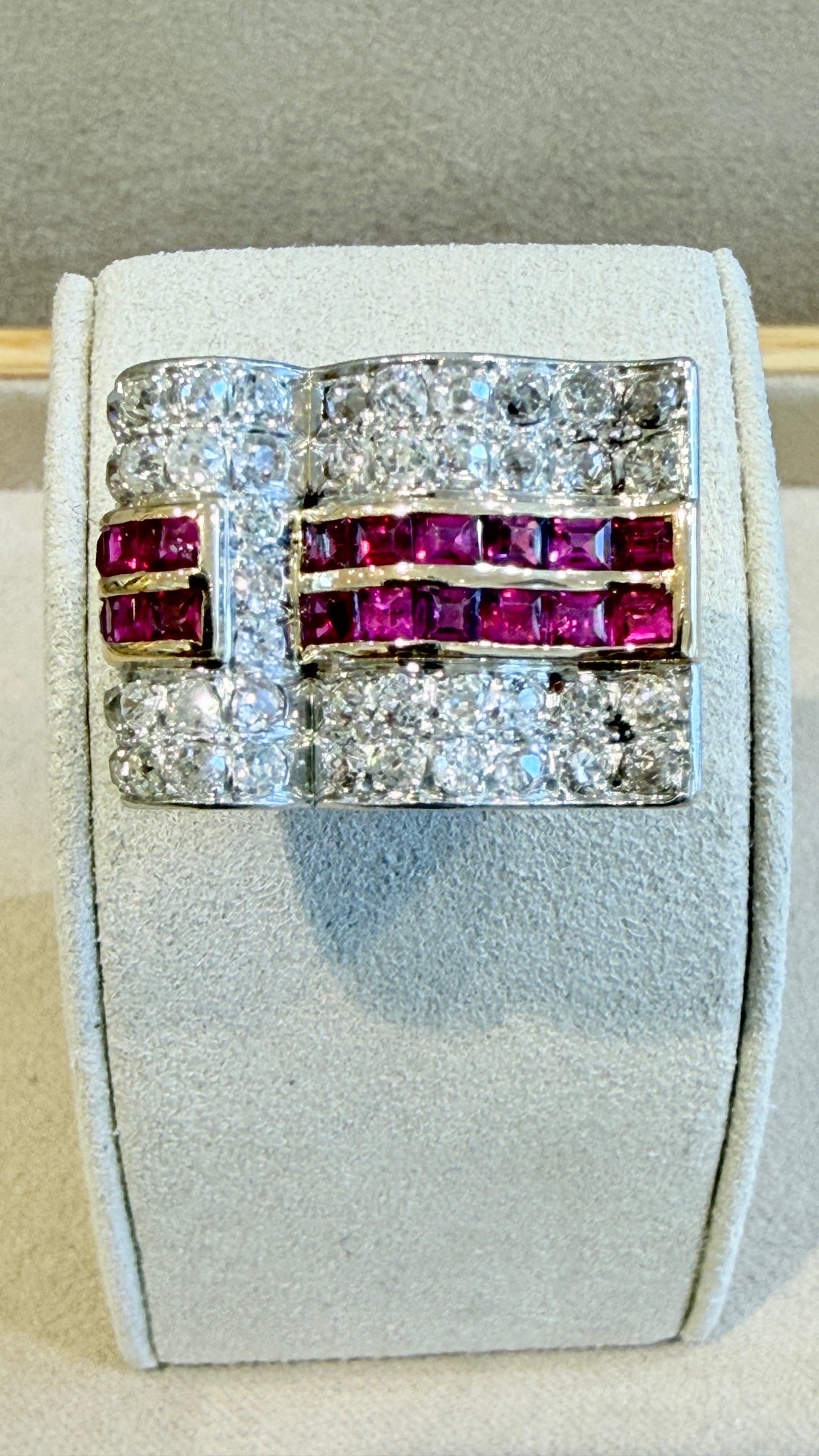 BAGUE TANK