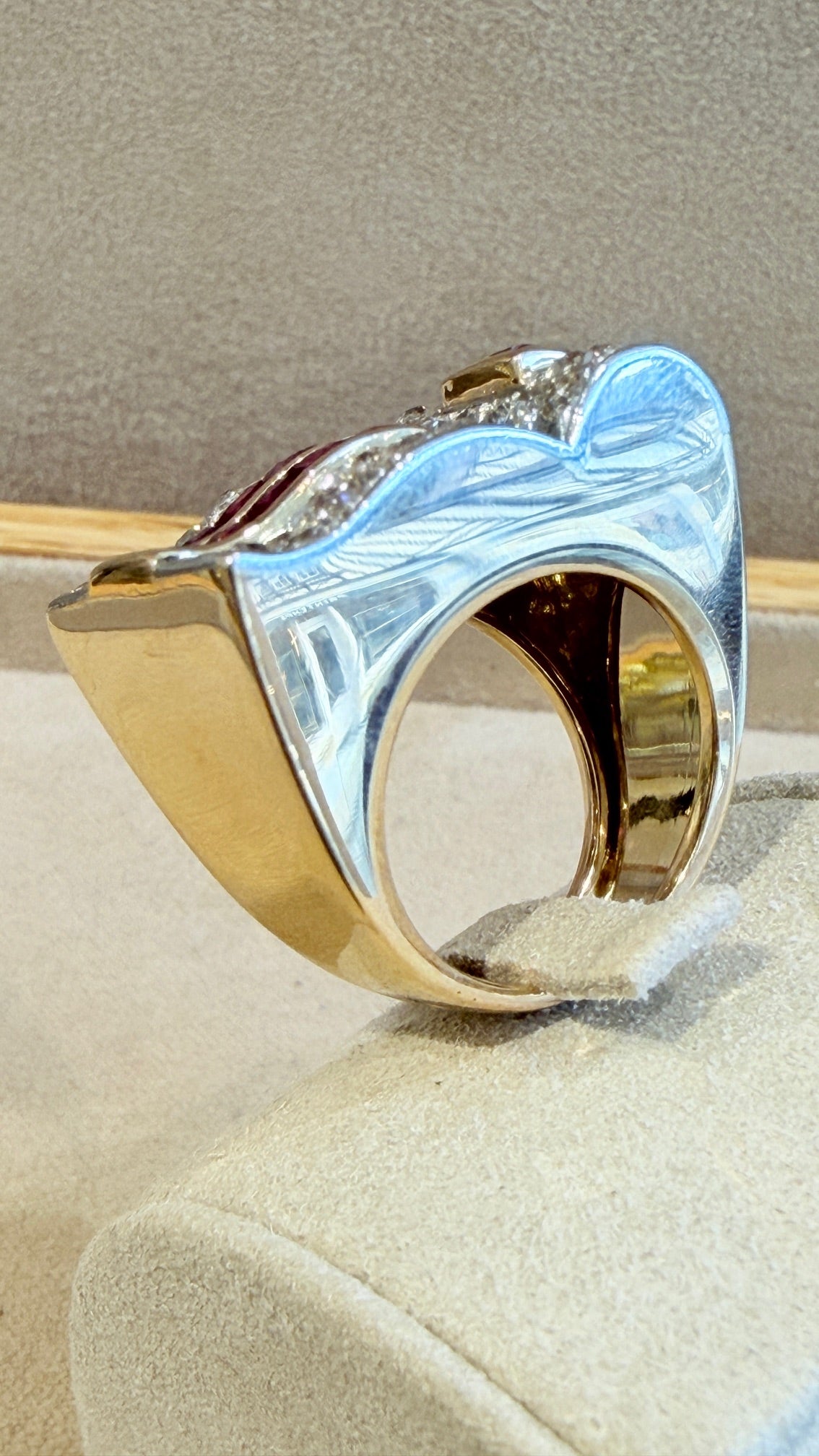 BAGUE TANK