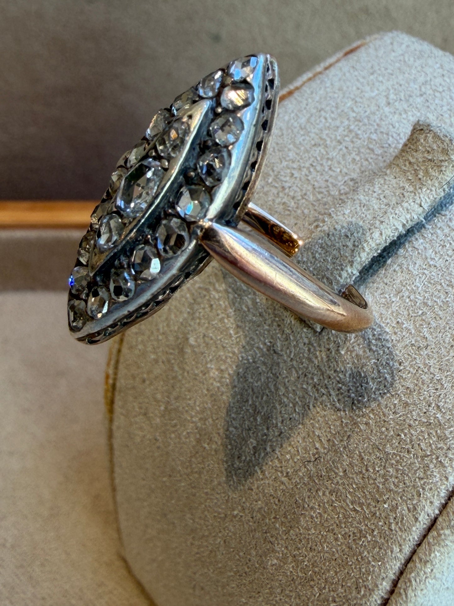 BAGUE MARQUISE DIAMANTS  XIXE S.