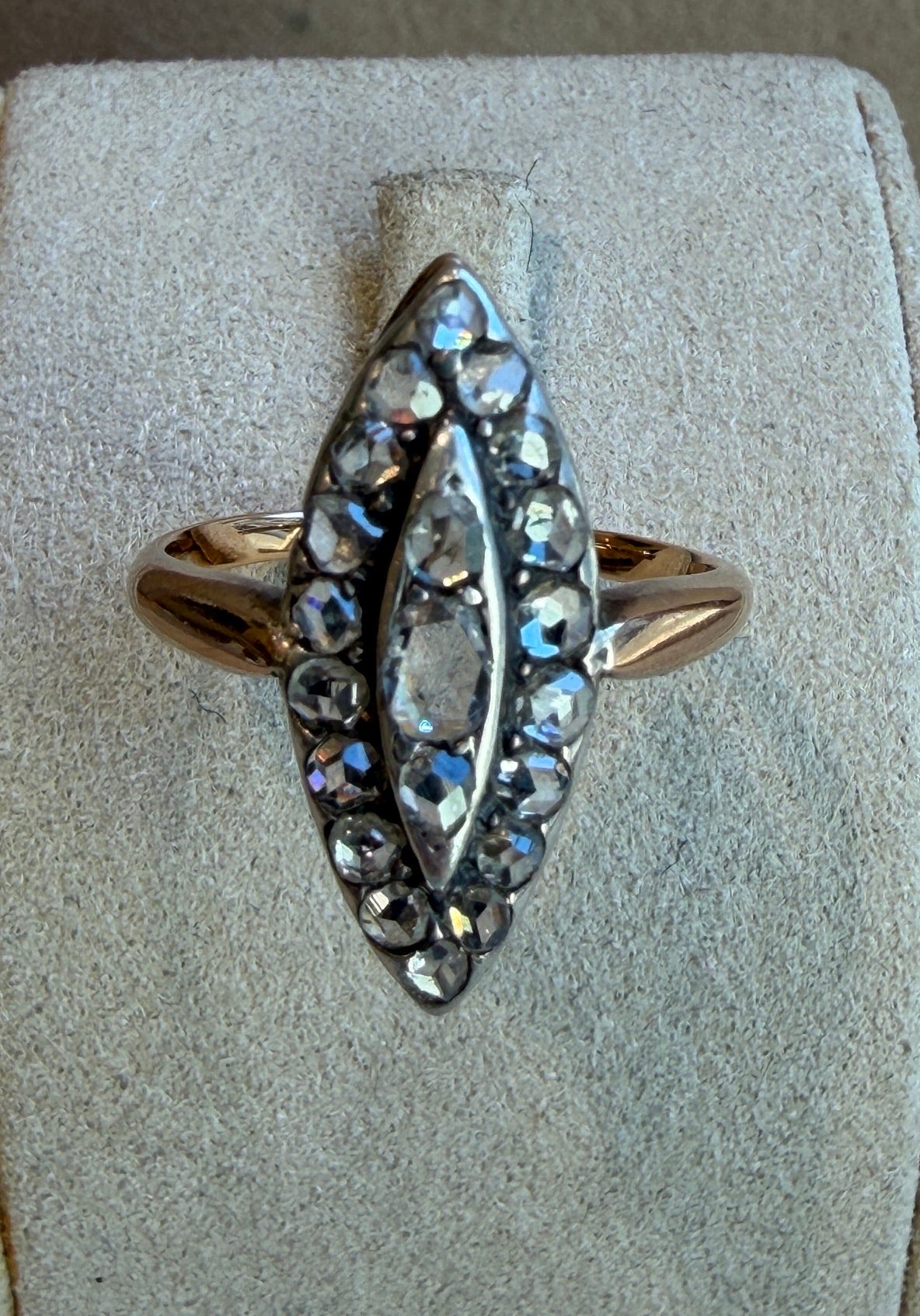 BAGUE MARQUISE DIAMANTS  XIXE S.