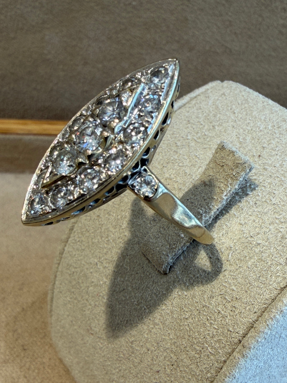 BAGUE MARQUISE DIAMANTS