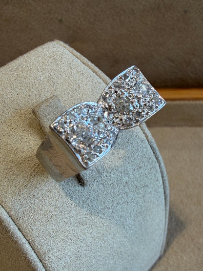 BAGUE NOEUD PAVAGE DE DIAMANTS