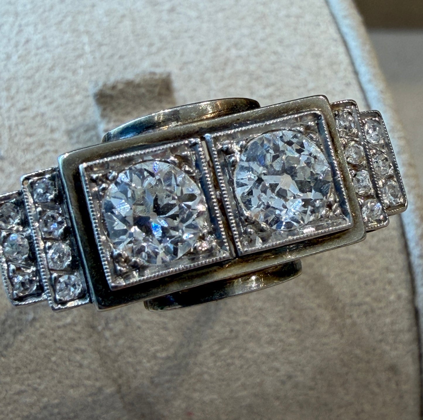 BAGUE ART DECO