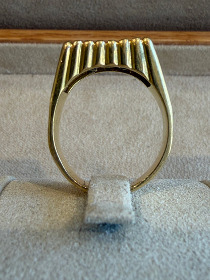 BAGUE CHEVALIERE EN OR  & DIAMANTS