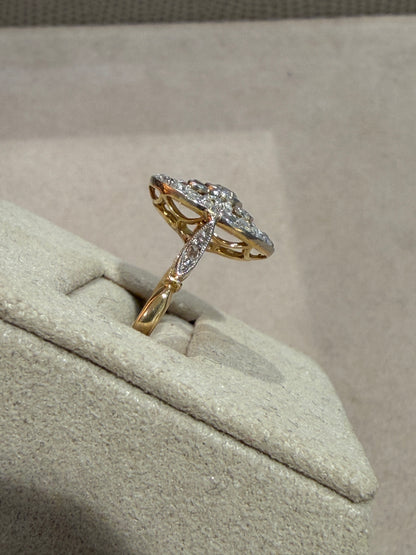 BAGUE ANCIENNE ROSACE EN DIAMANTS