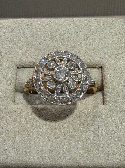BAGUE ANCIENNE ROSACE EN DIAMANTS