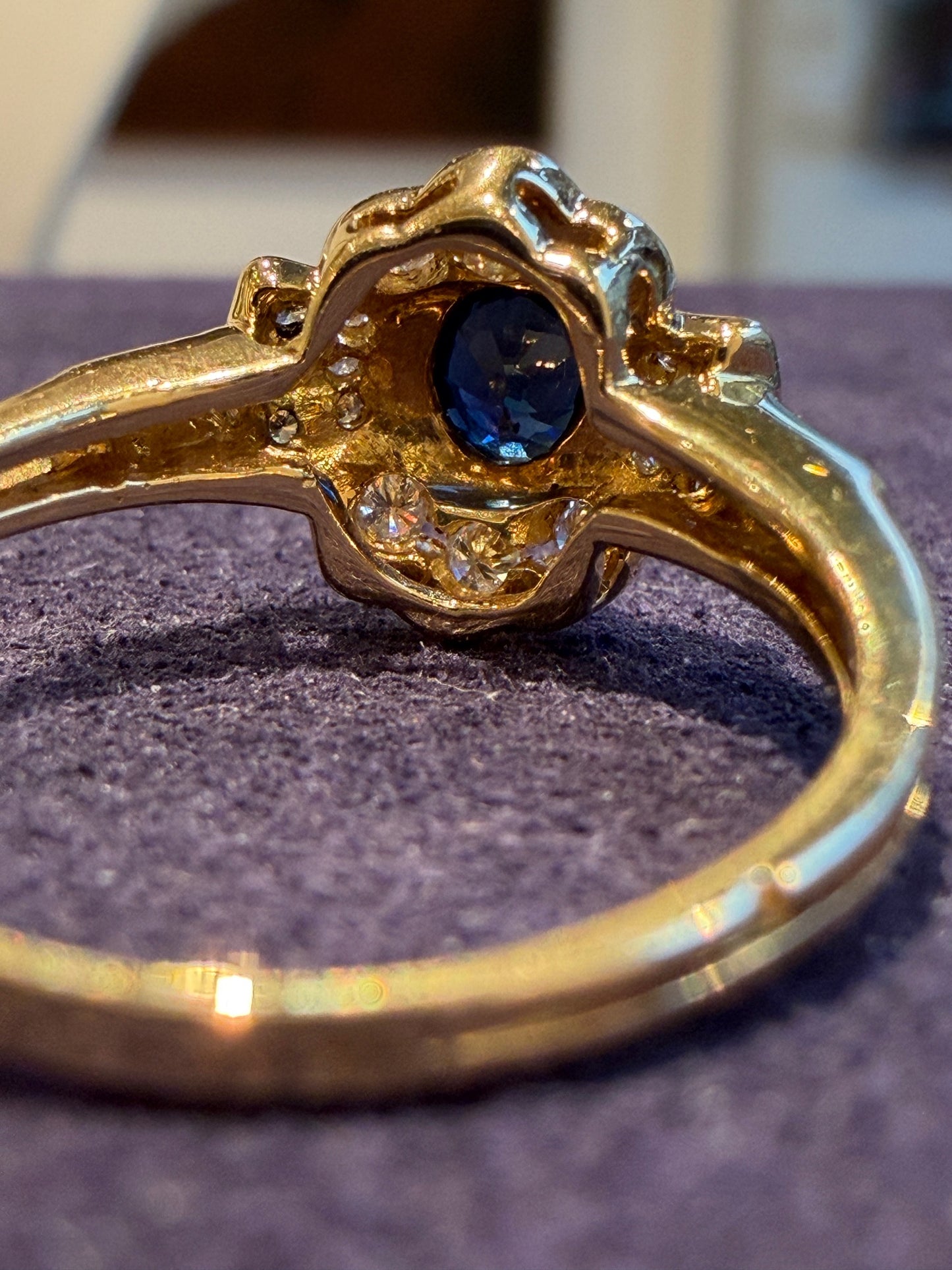 BAGUE MODERNE DIAMANTS & SAPHIR