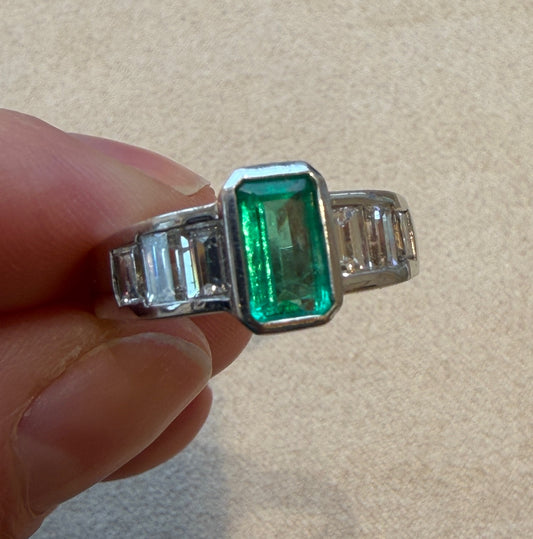 BAGUE EMERAUDE & DIAMANTS