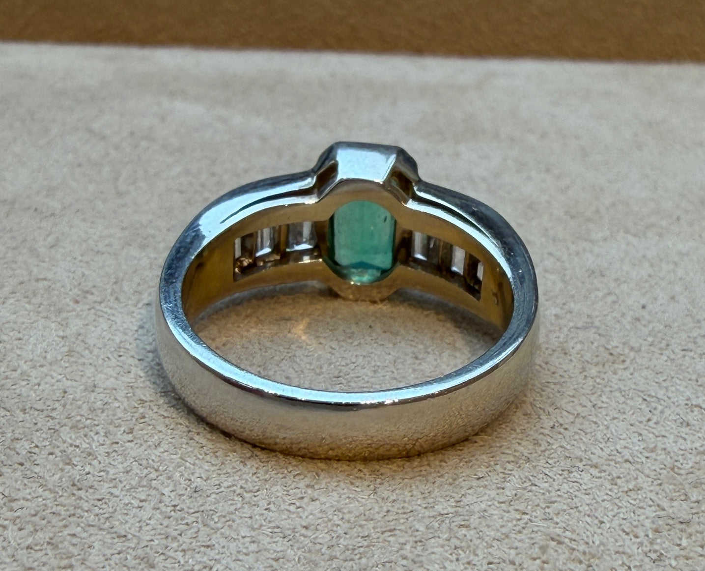 BAGUE EMERAUDE & DIAMANTS