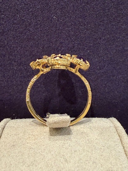 BAGUE SEVENTIES OR TEXTURE & AMETHYSTES