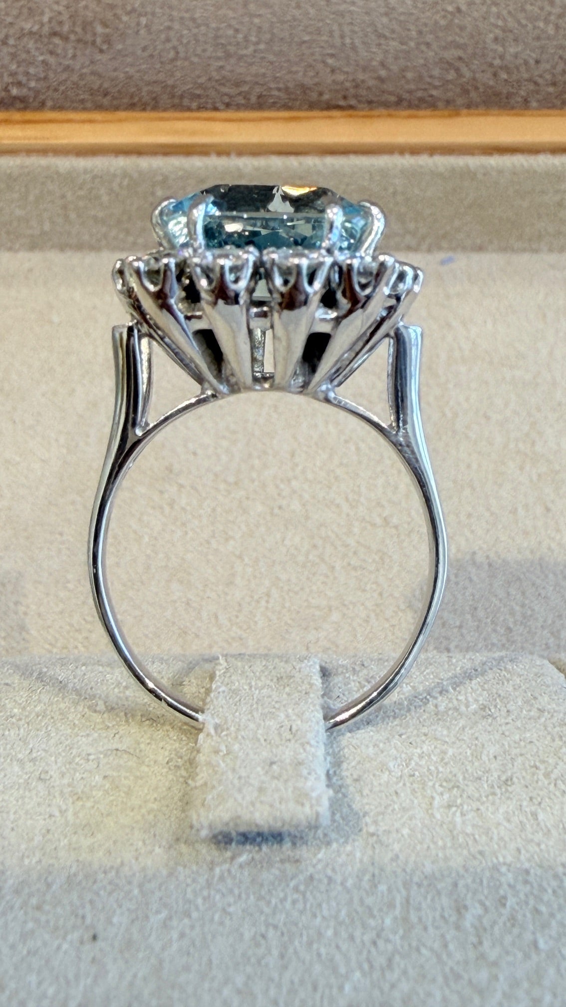 BAGUE COCKTAIL AIGUE-MARINE & DIAMANTS