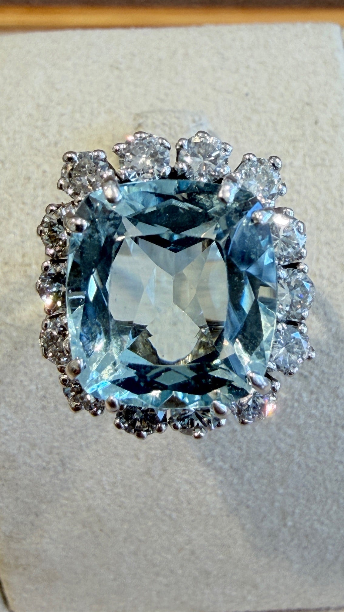 BAGUE COCKTAIL AIGUE-MARINE & DIAMANTS