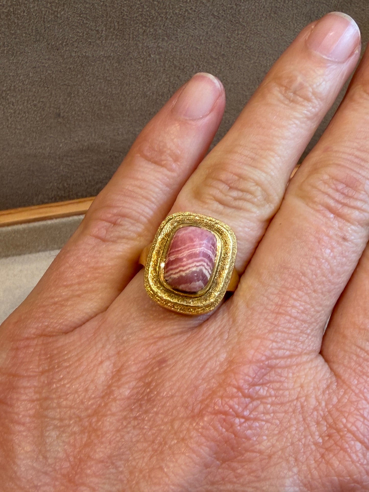 BAGUE VINTAGE RHODOCHROSITE & OR