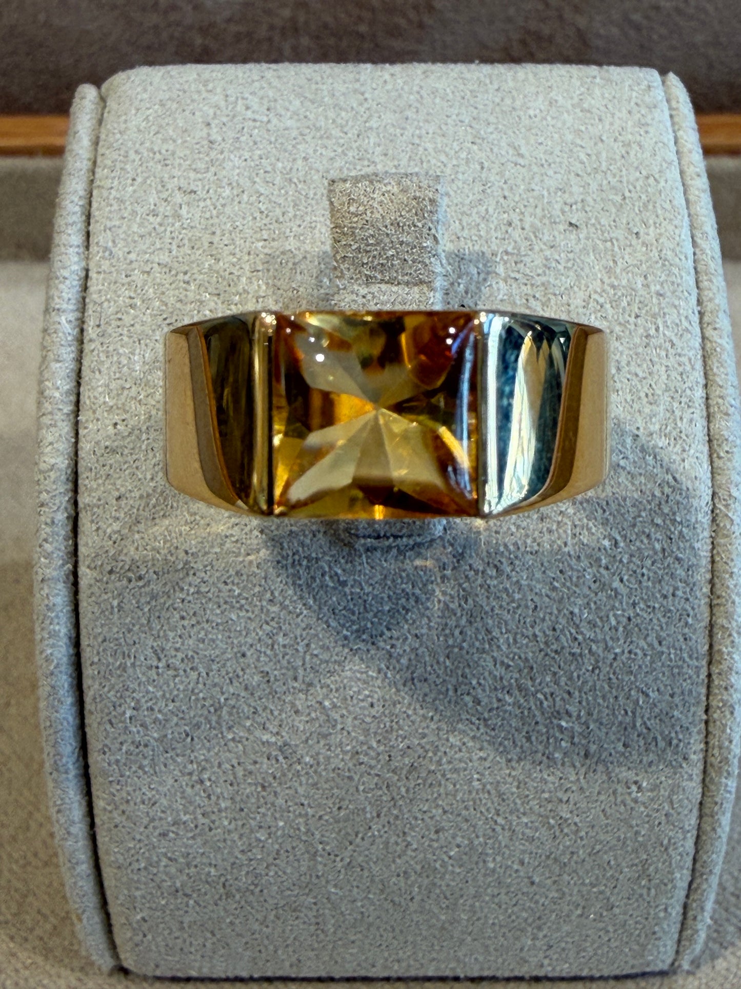 CARTIER, BAGUE TANK OR JAUNE  & CITRINE