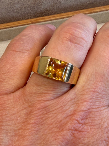 CARTIER, BAGUE TANK OR JAUNE  & CITRINE