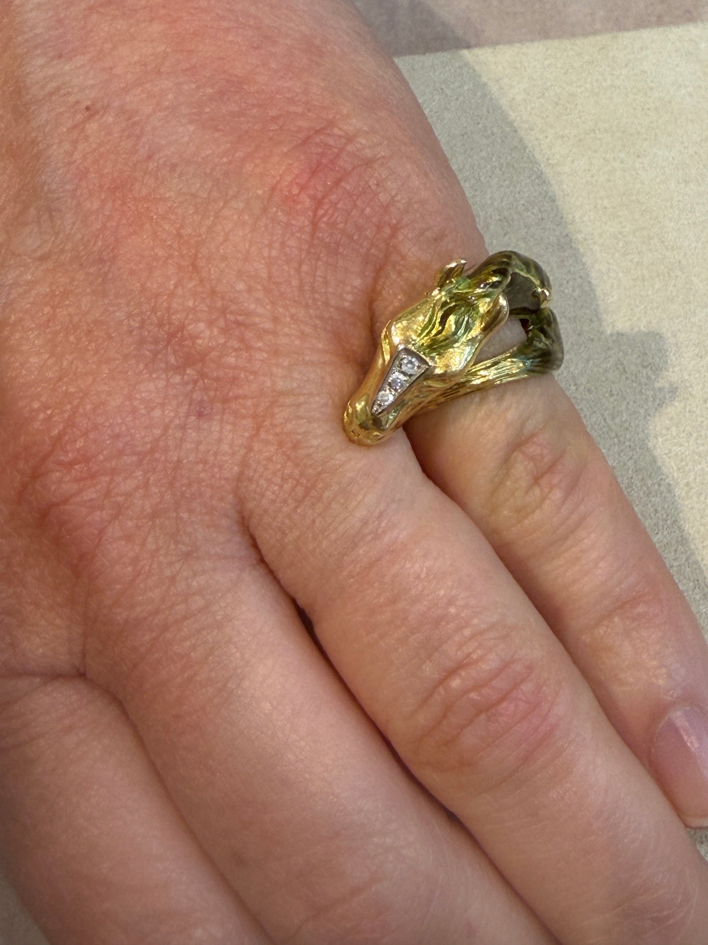 BAGUE CHEVAL EMAIL, DIAMANTS & OR