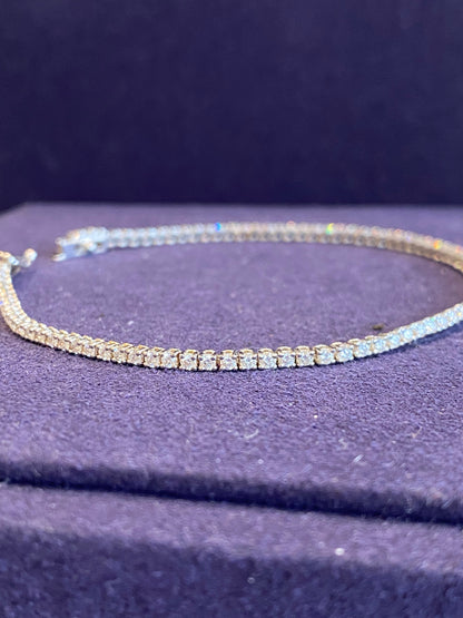 Diamond tennis bracelet