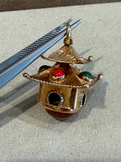 PENDENTIF CHARMS PAGODE