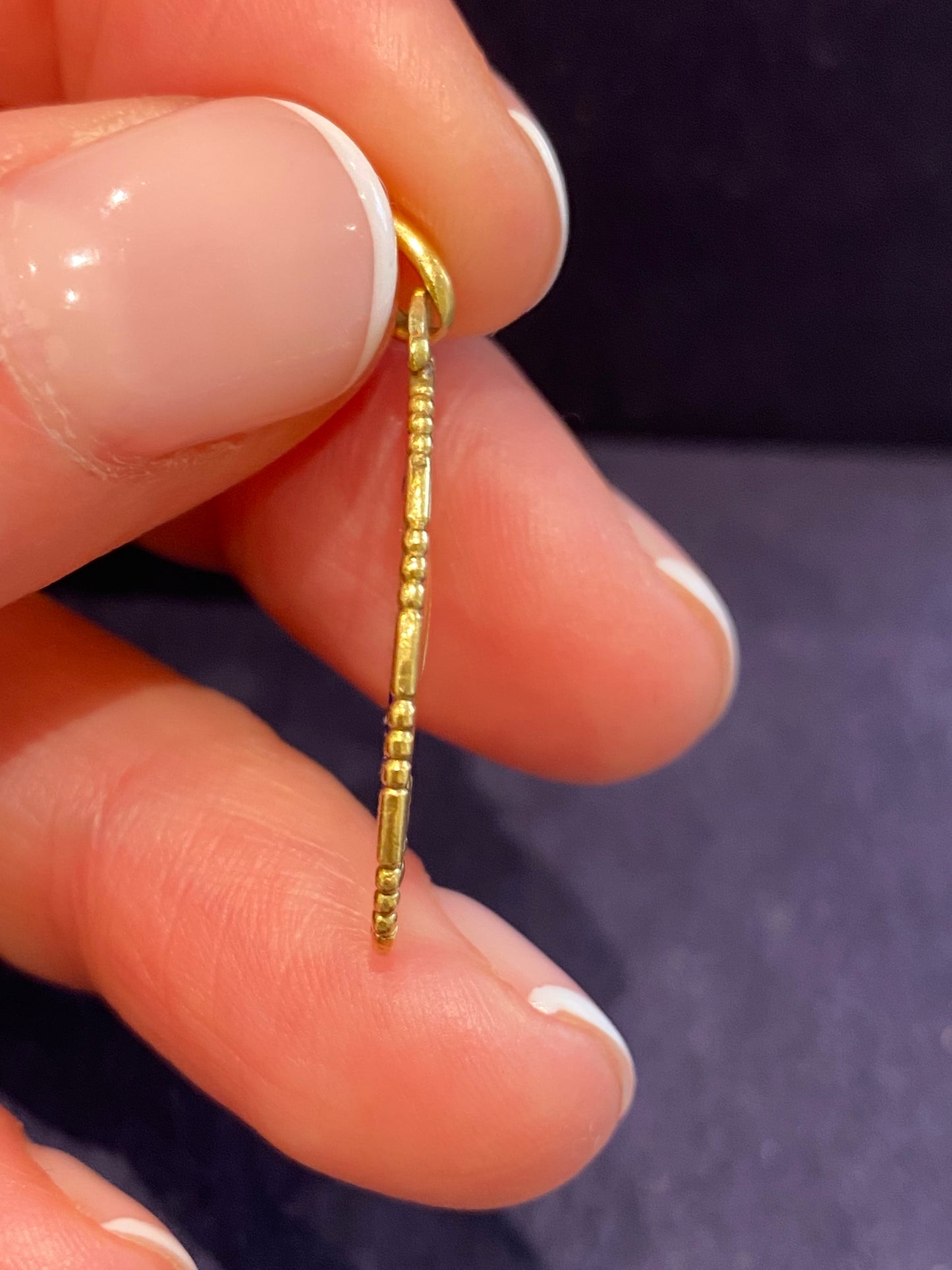 MEDAILLE DE LA VIERGE EMAUX PLIQUE A JOUR