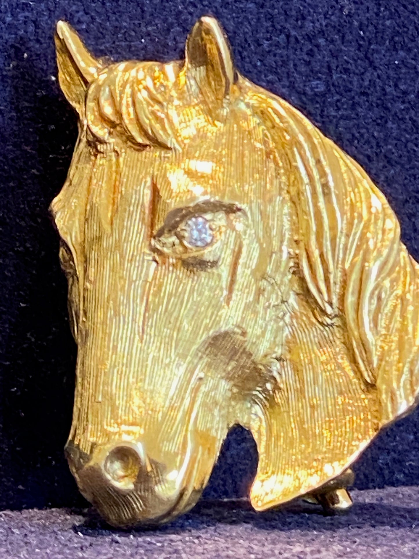 BROCHE CHEVAL EN OR & DIAMANTS