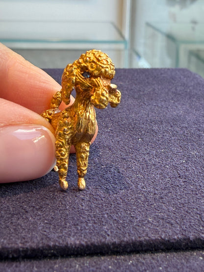 BROCHE CANICHE EN OR