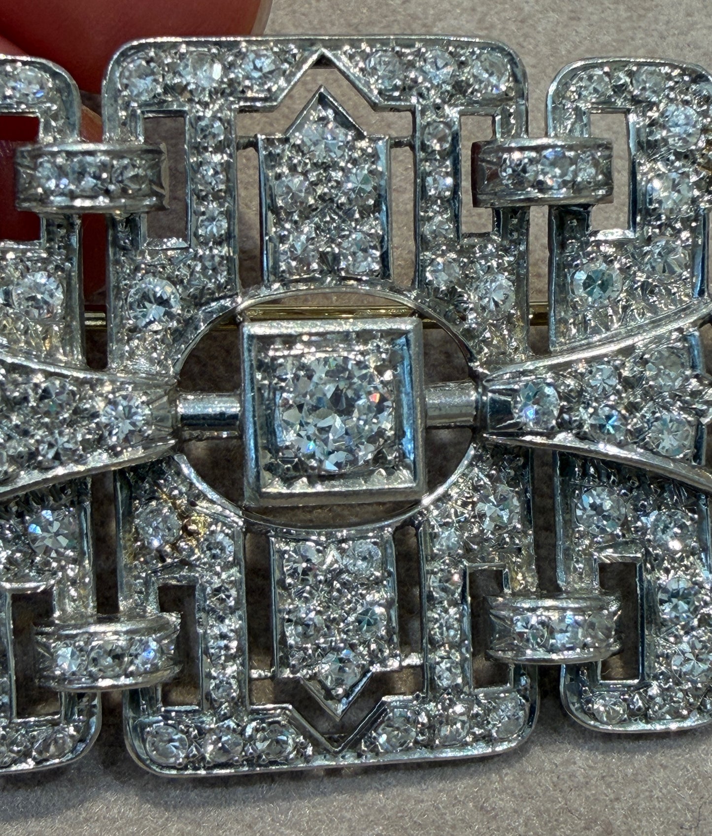 IMPORTANTE  BROCHE ART DECO  PLATINE  & DIAMANTS