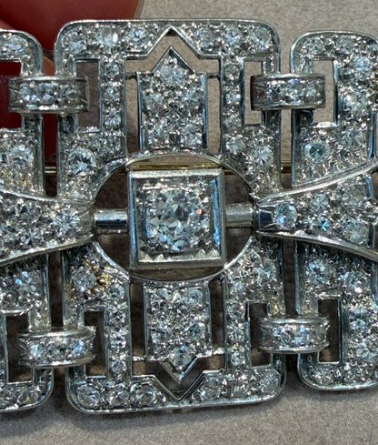 IMPORTANTE  BROCHE ART DECO  PLATINE  & DIAMANTS