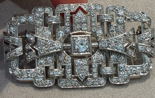 IMPORTANTE  BROCHE ART DECO  PLATINE  & DIAMANTS