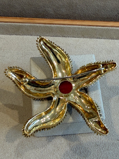 BROCHE ETOILE DE MER EN OR JAUNE 18K