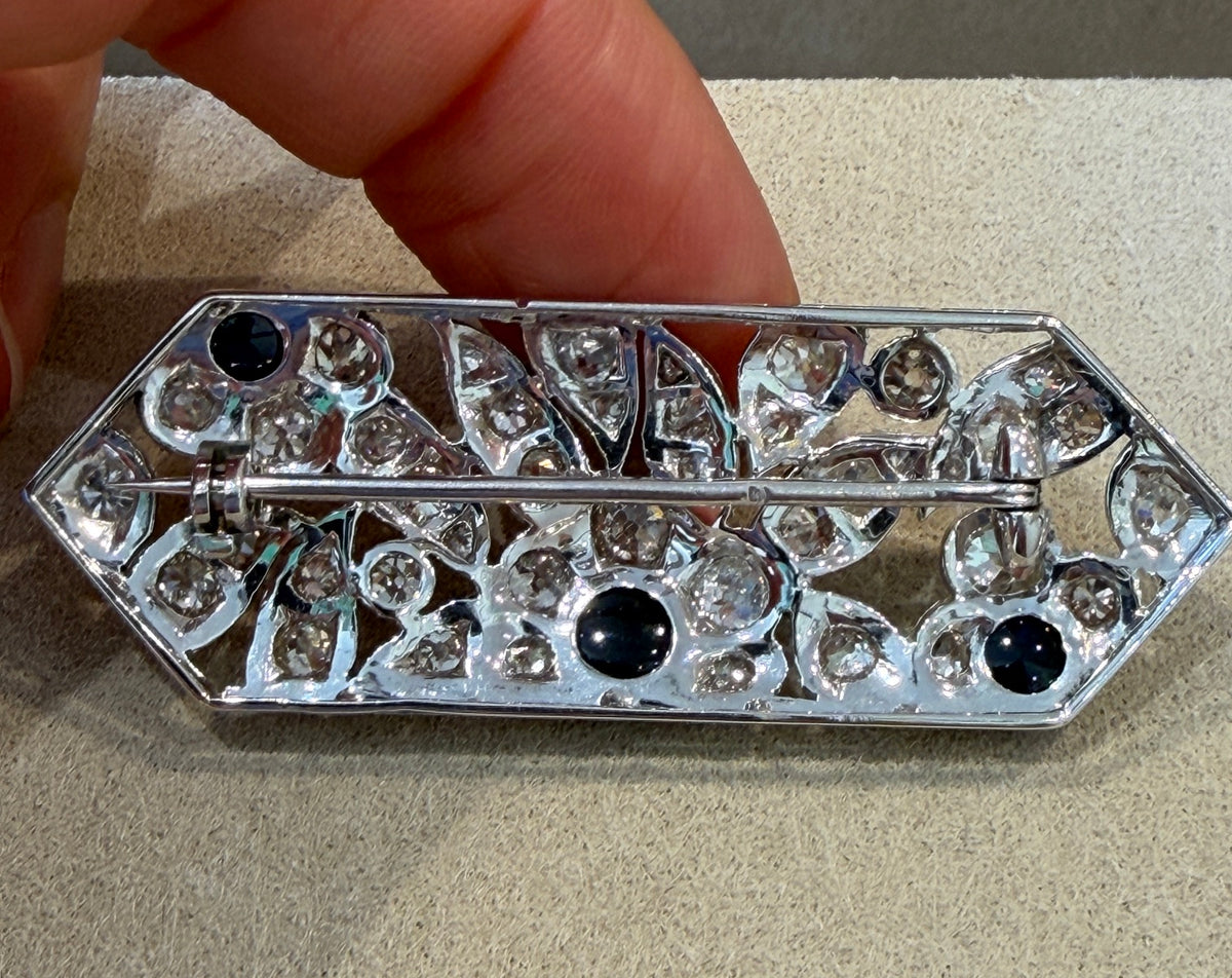 BROCHE ART DECO DIAMANTS & SAPHIRS CABOCHONS