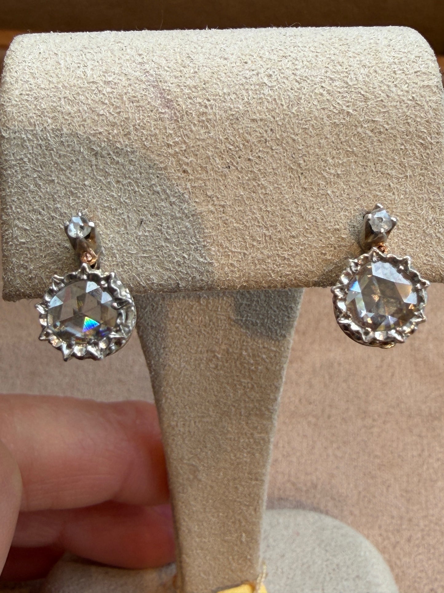 BOUCLES D'OREILLES DORMEUSES DIAMANTS TAILLE ROSE ANVERSOISE