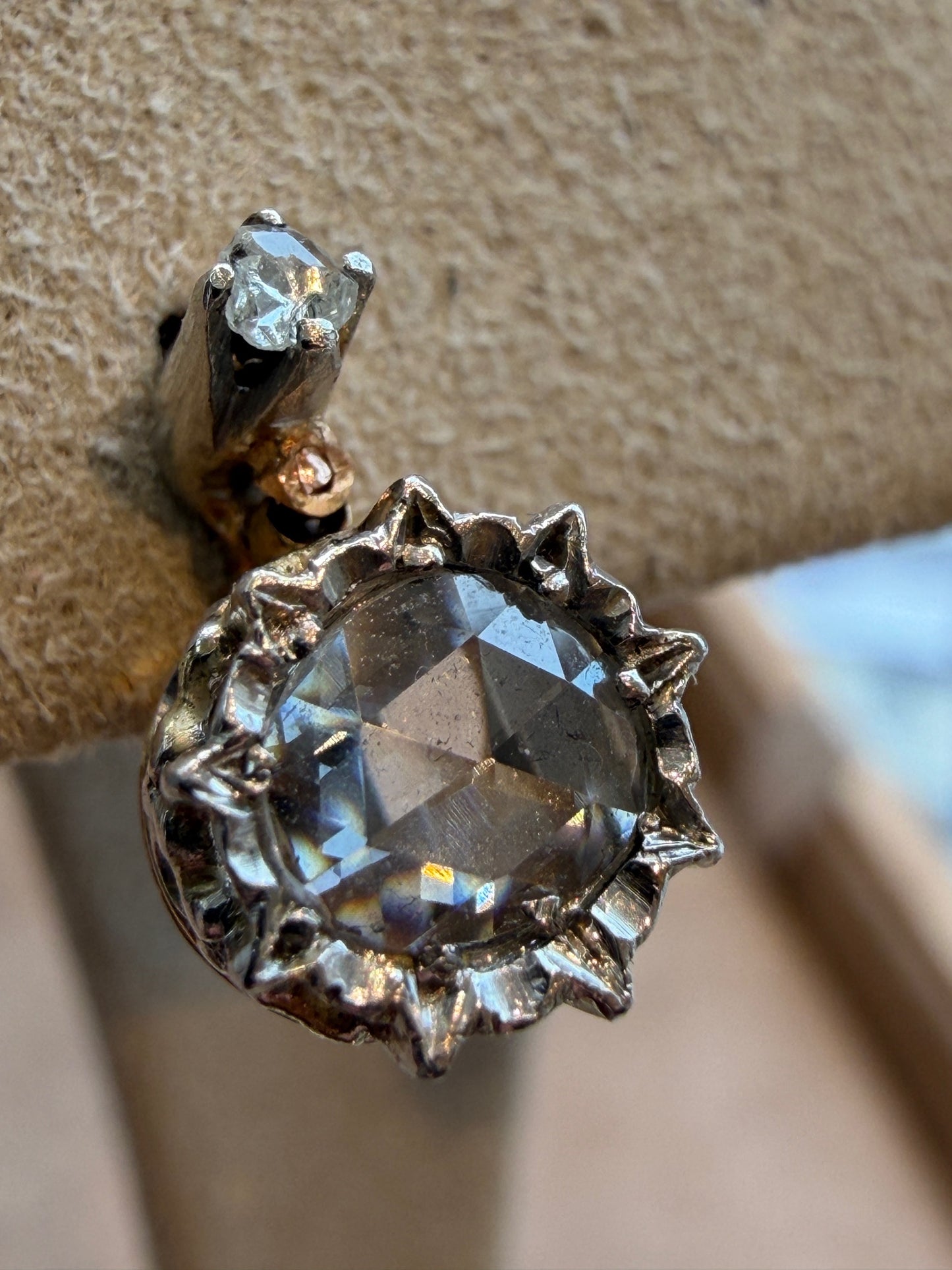 BOUCLES D'OREILLES DORMEUSES DIAMANTS TAILLE ROSE ANVERSOISE